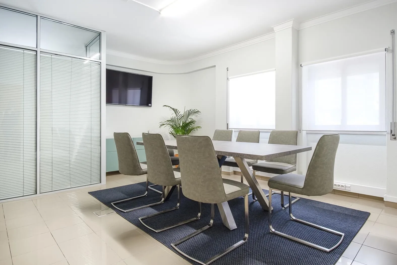 Dream Office, Meeting room for 7 people, Almada