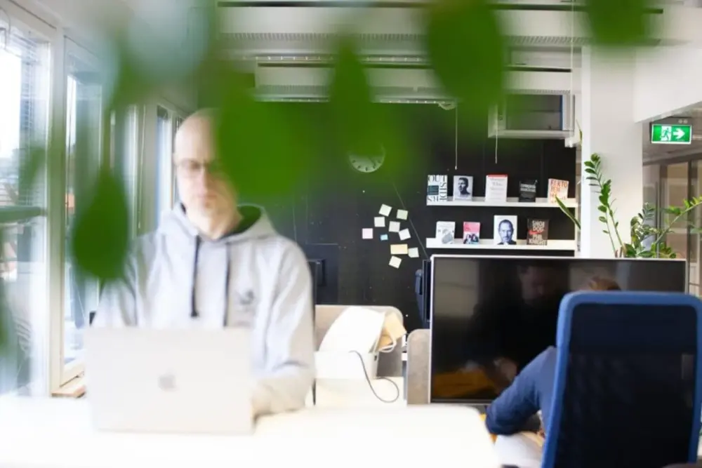 E28 Community, Open space dedicated desk, Helsinki