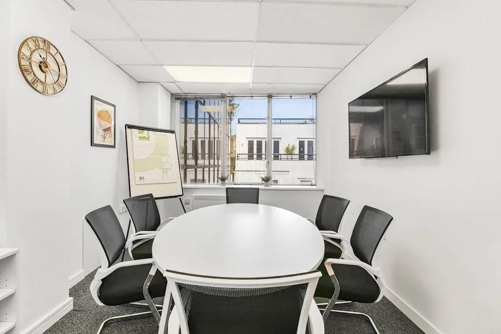 EasyHub Chelsea, Meeting room for 8 people, London