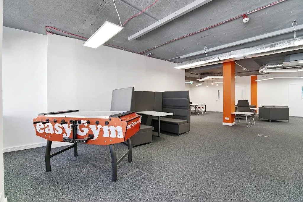 EasyHub Chelsea, Lounge, London