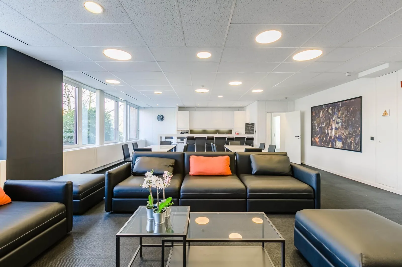 Easywork, Lounge, Waterloo