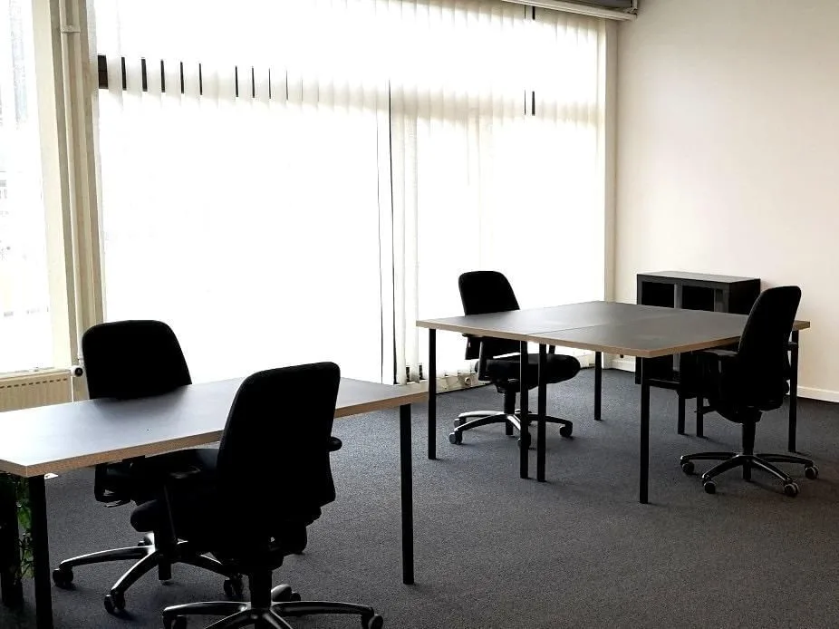 Edegem-Office, Privékantoor met 4 werkplekken, Edegem