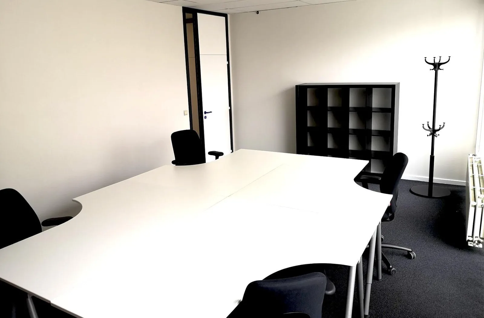 Edegem-Office, Privékantoor met 4 werkplekken, Edegem