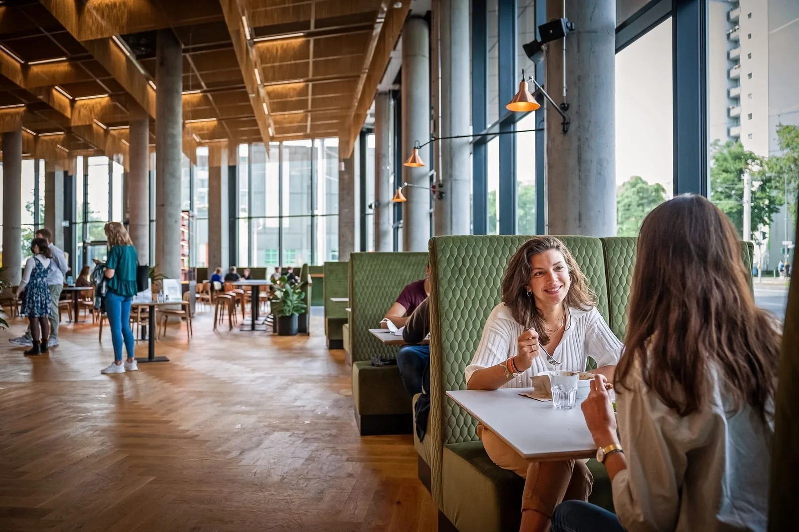 EDGE Grand Central, Kantine, Berlin