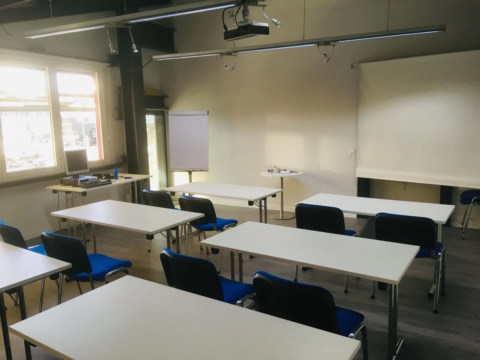 Eggenberg Vermietungen Büroräume Thun, Sala formazione da 12 persone, Thun