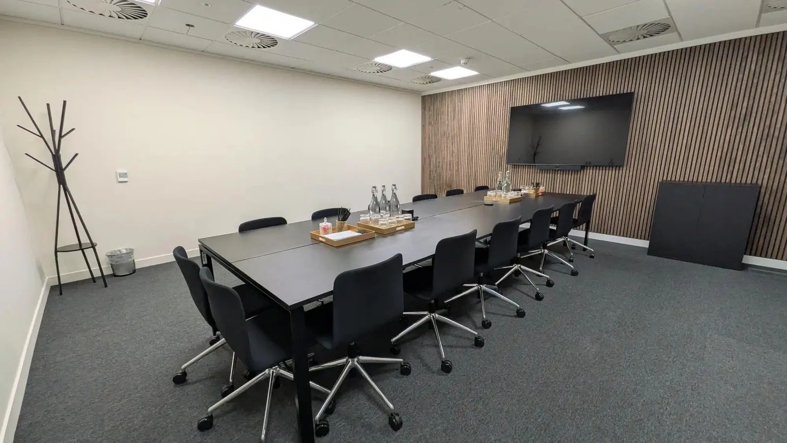 Elementa Workspace - 2 Portman Street, Meeting room for 14 people, London