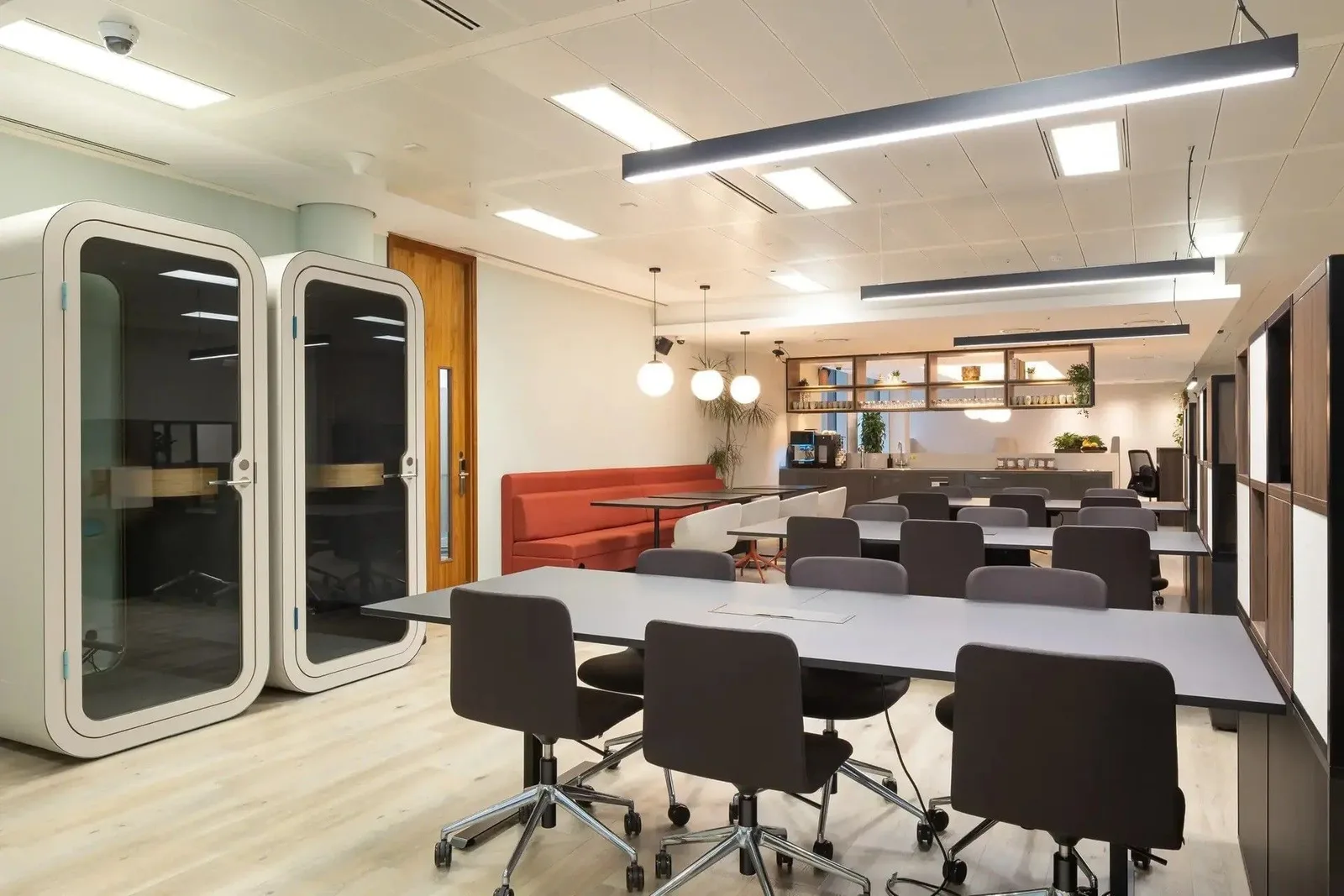 Elementa Workspace - 6 Bevis Marks, Open-plan office, London
