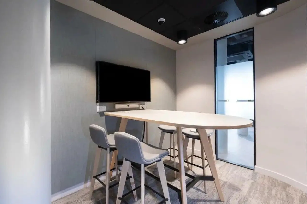 Elementa Workspace - The Lighthouse, Meeting room for 4 people, London