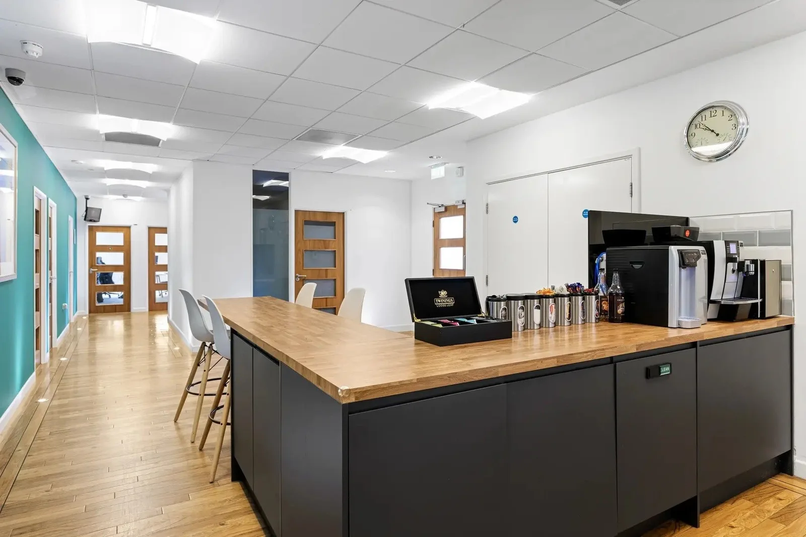 Elementa Workspace - Luminous House, Cuisine, Milton Keynes