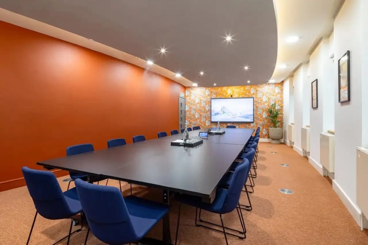 Elementa Workspace - One Temple Quay, Salle de réunion 16 personnes, Bristol