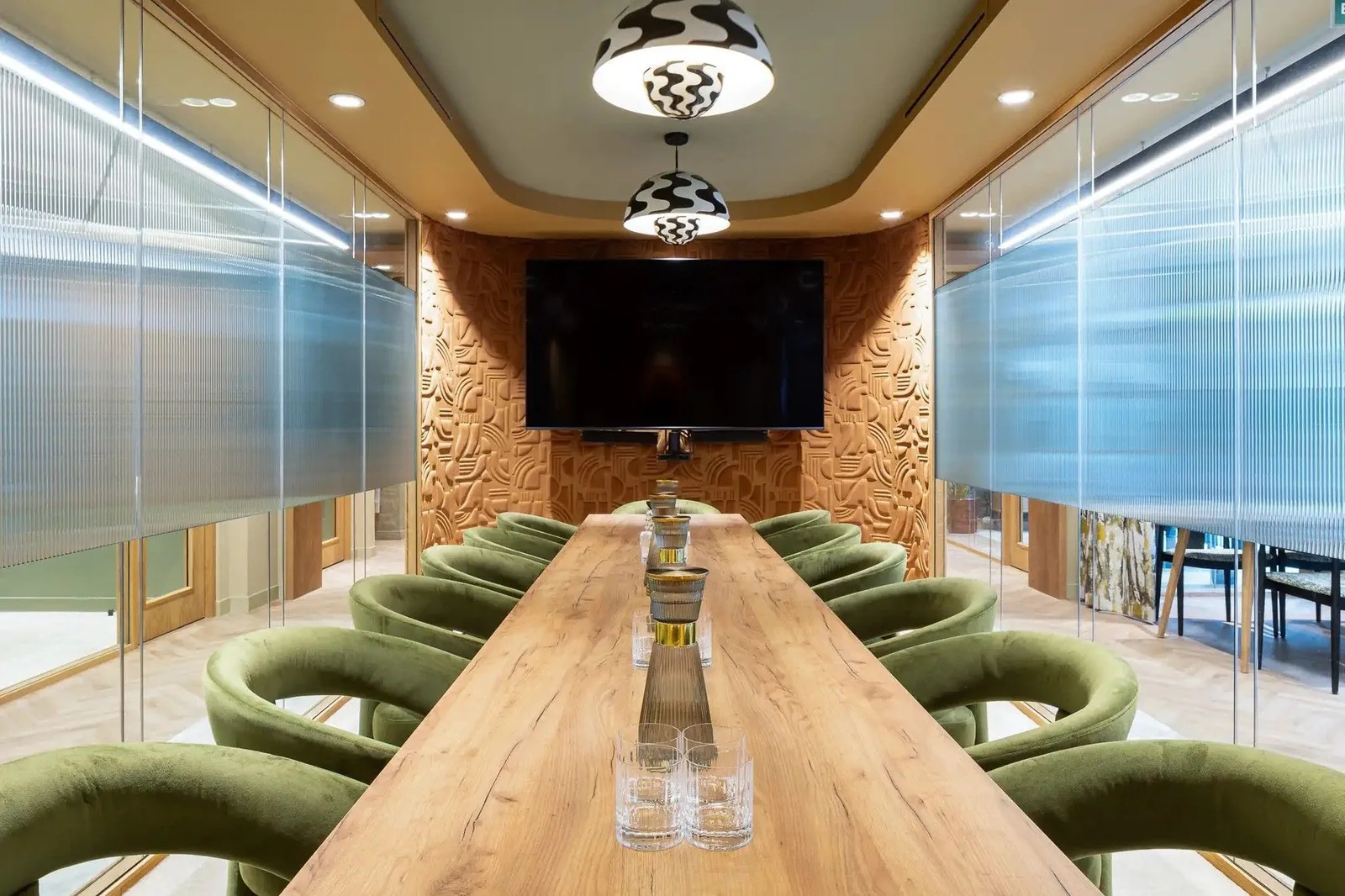 Elementa Workspace - Wogan House, Meeting room for 14 people, London