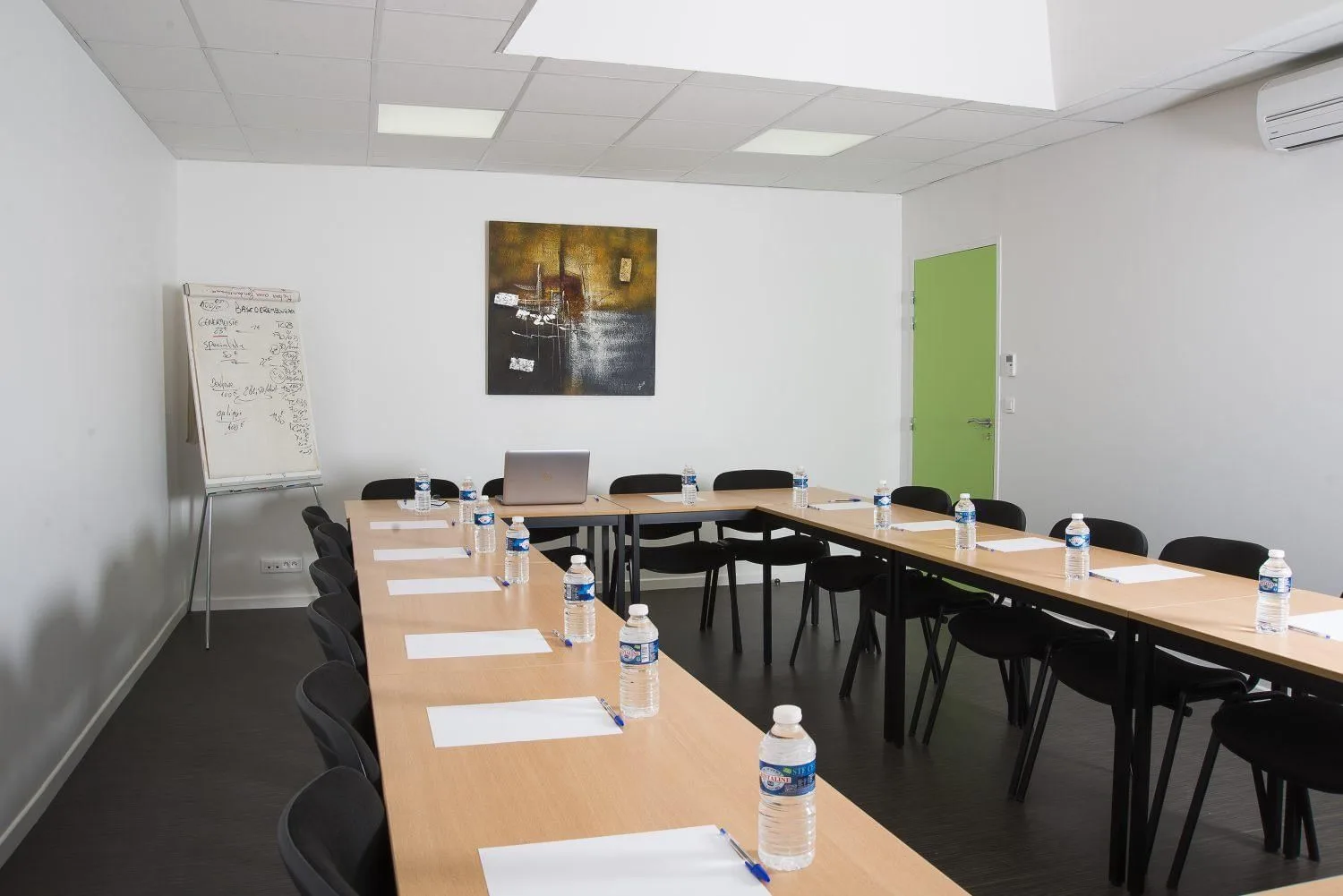Elite Bureaux, Besprechungsraum für 14 Personen, Grenoble
