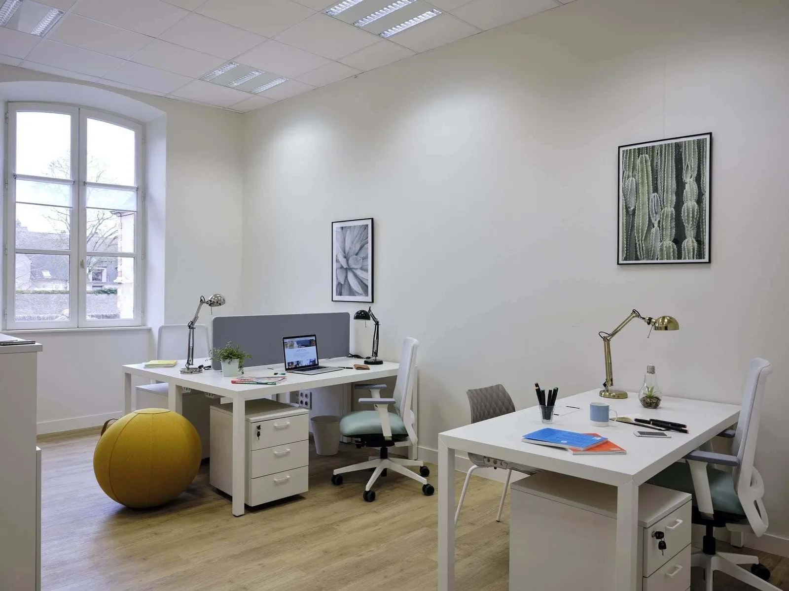 Eloburo, Privatbüro mit 4 Arbeitsplätzen, Chartres
