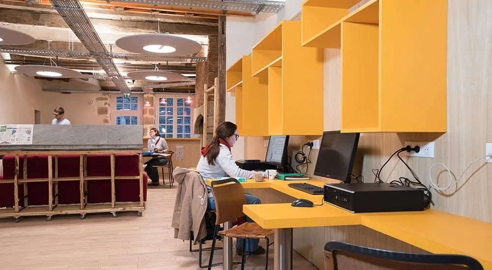 L'Escalier, Open-plan office, Saint-Léonard-de-Noblat