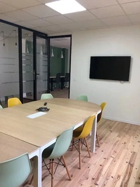 Espace 47, Besprechungsraum für 8 Personen, Angers