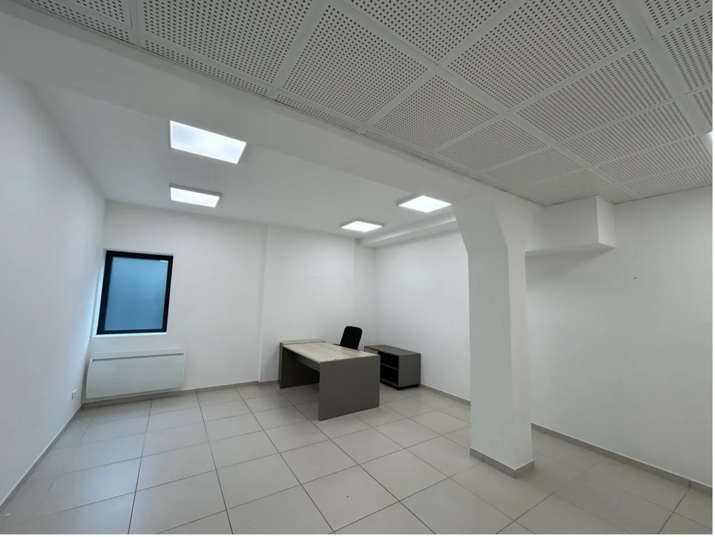 Espace Blanc-Four, Private office, 1 desk, Roncq