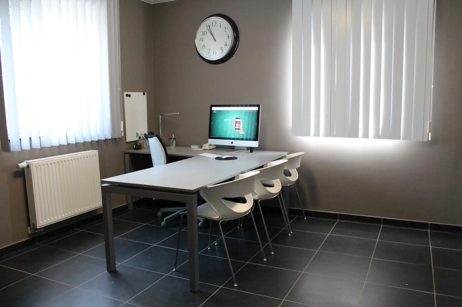 Espace Coworking Anderlues, Private office, 1 desk, Anderlues