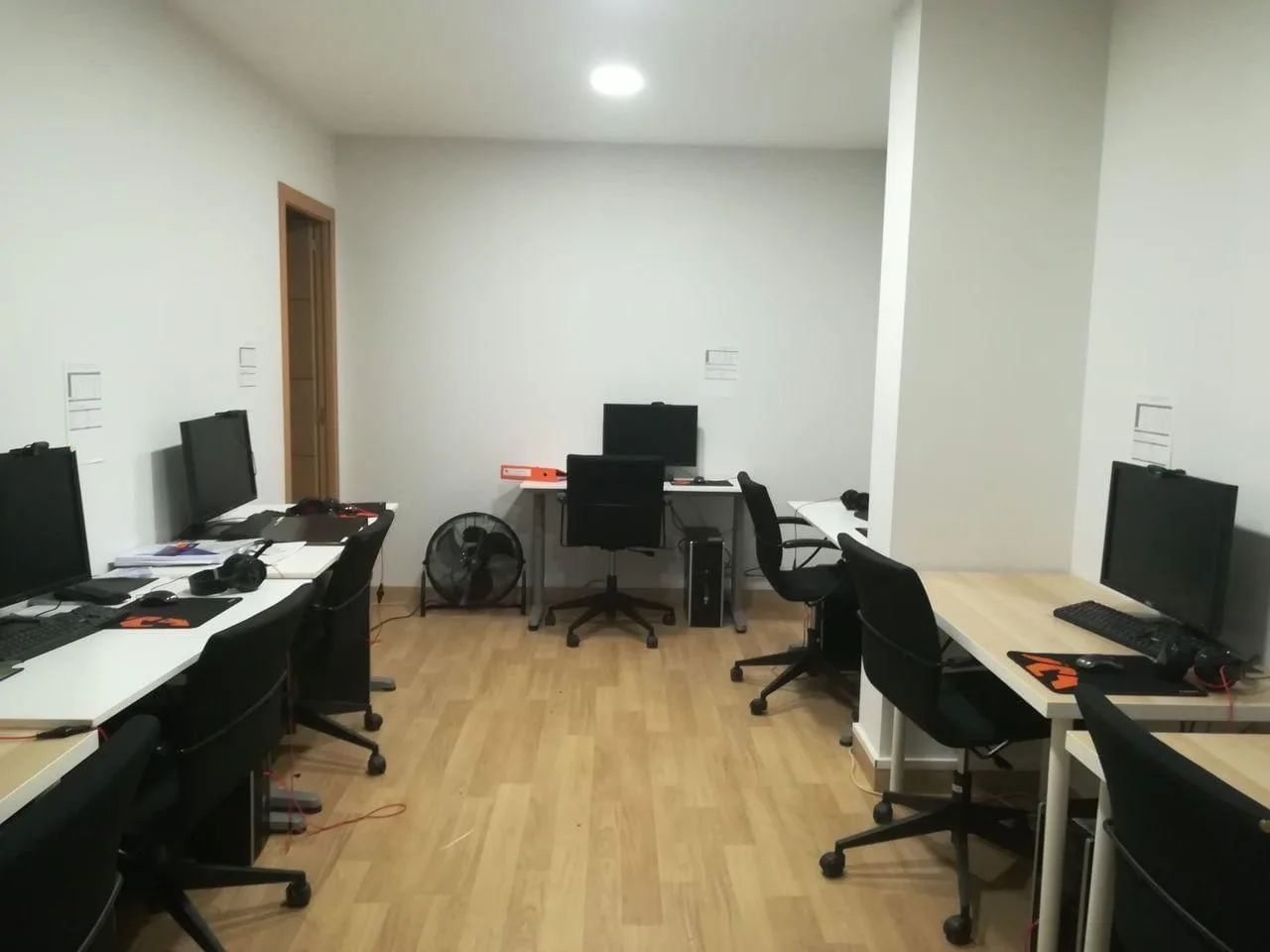 Espaço C3, Private office, 7 desks, Lisbon