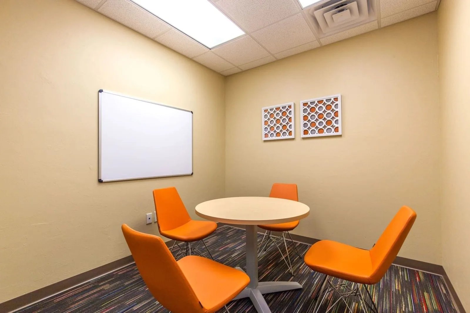 Essential Offices - Edmond, Meeting room for 4 people, Edmond, OK