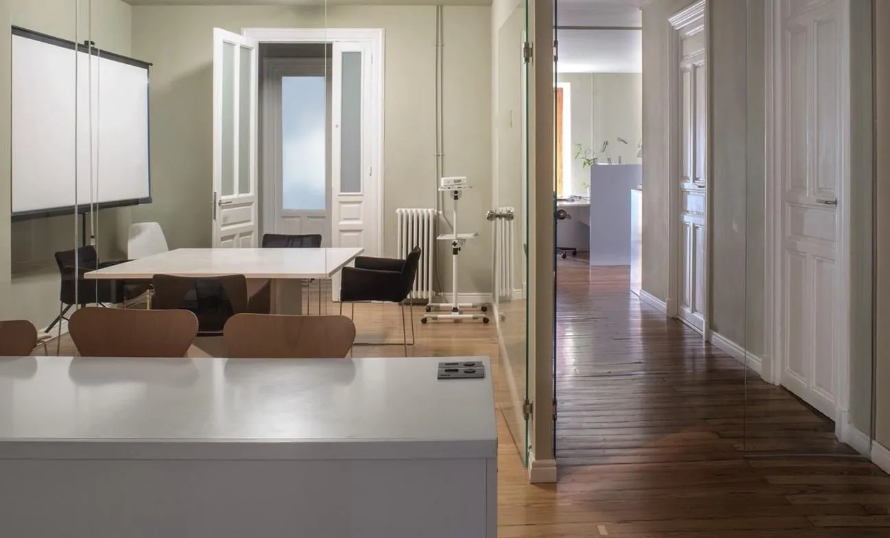 Estudio Central, Sala de reuniones para 6 personas, Gasteiz
