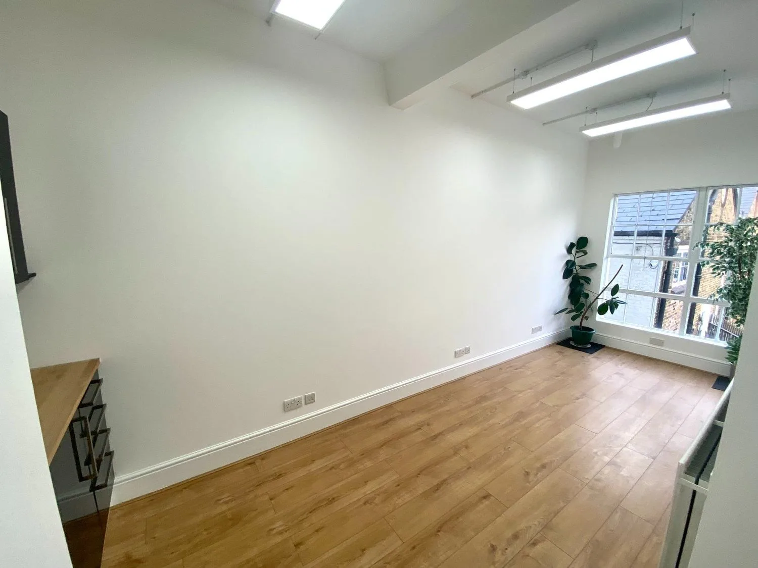 Etonia, Bureau privatif, Kingston upon Thames