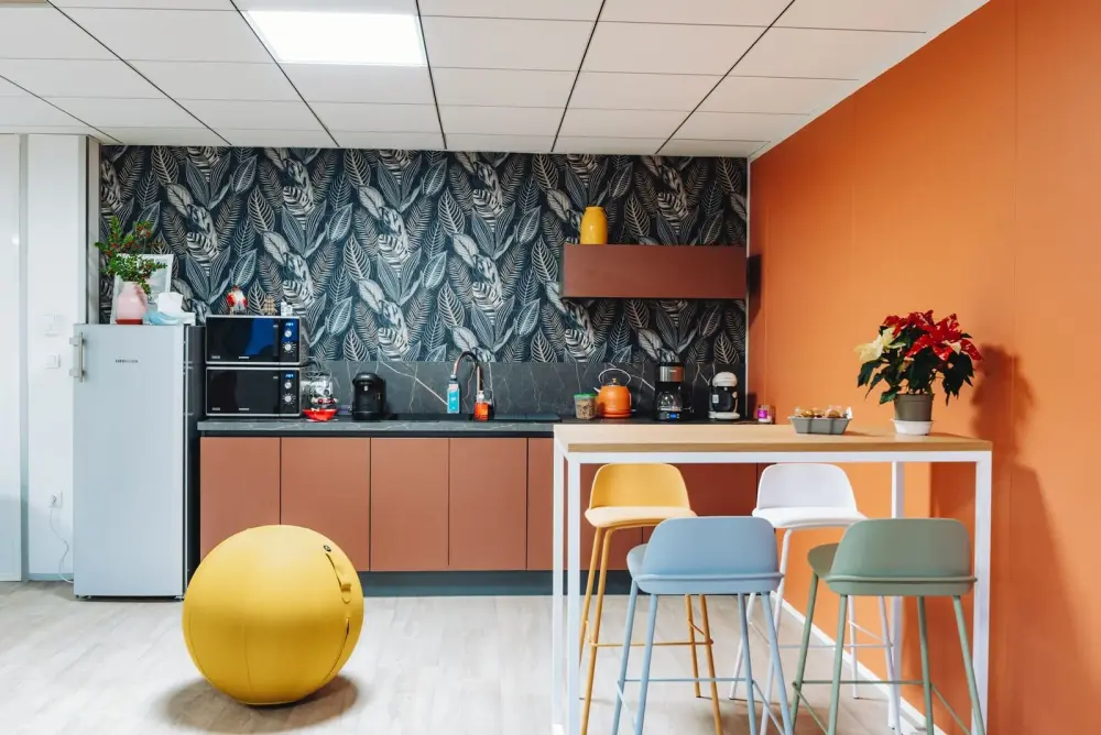 Evad'Espaces, Bureau privatif, Nîmes