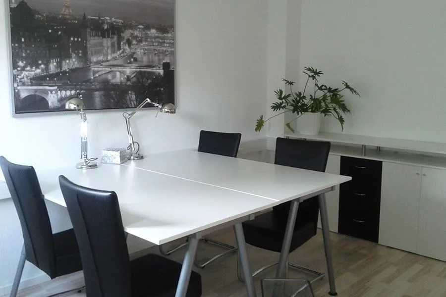 (F)AIRPORT Business Center, Privatbüro mit 4 Arbeitsplätzen, Düsseldorf