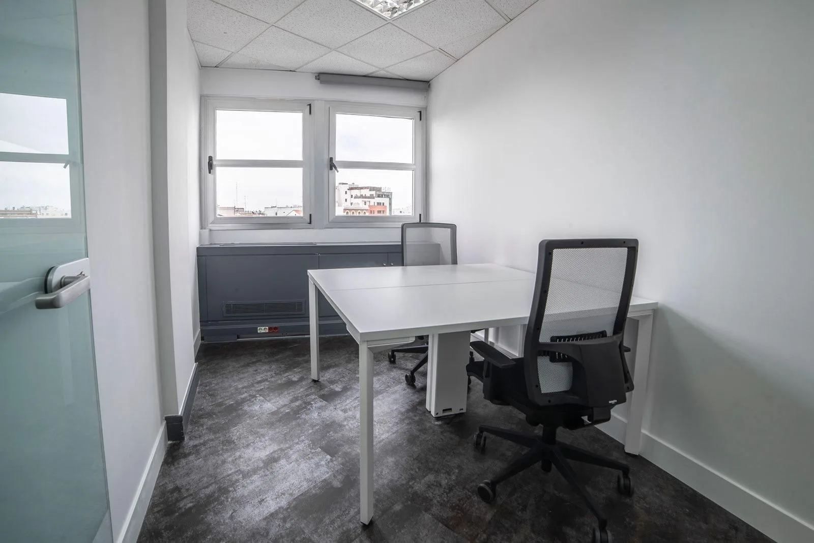 La Fábrica Cuatro Caminos, Private office, 2 desks, Madrid
