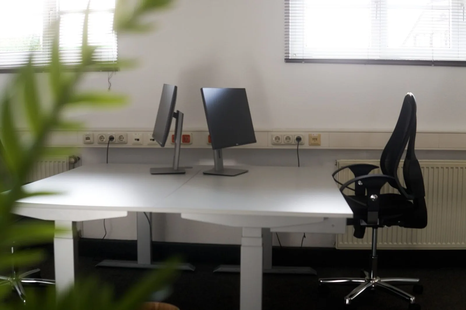 Fabrico Herford, Private office, 2 desks, Herford