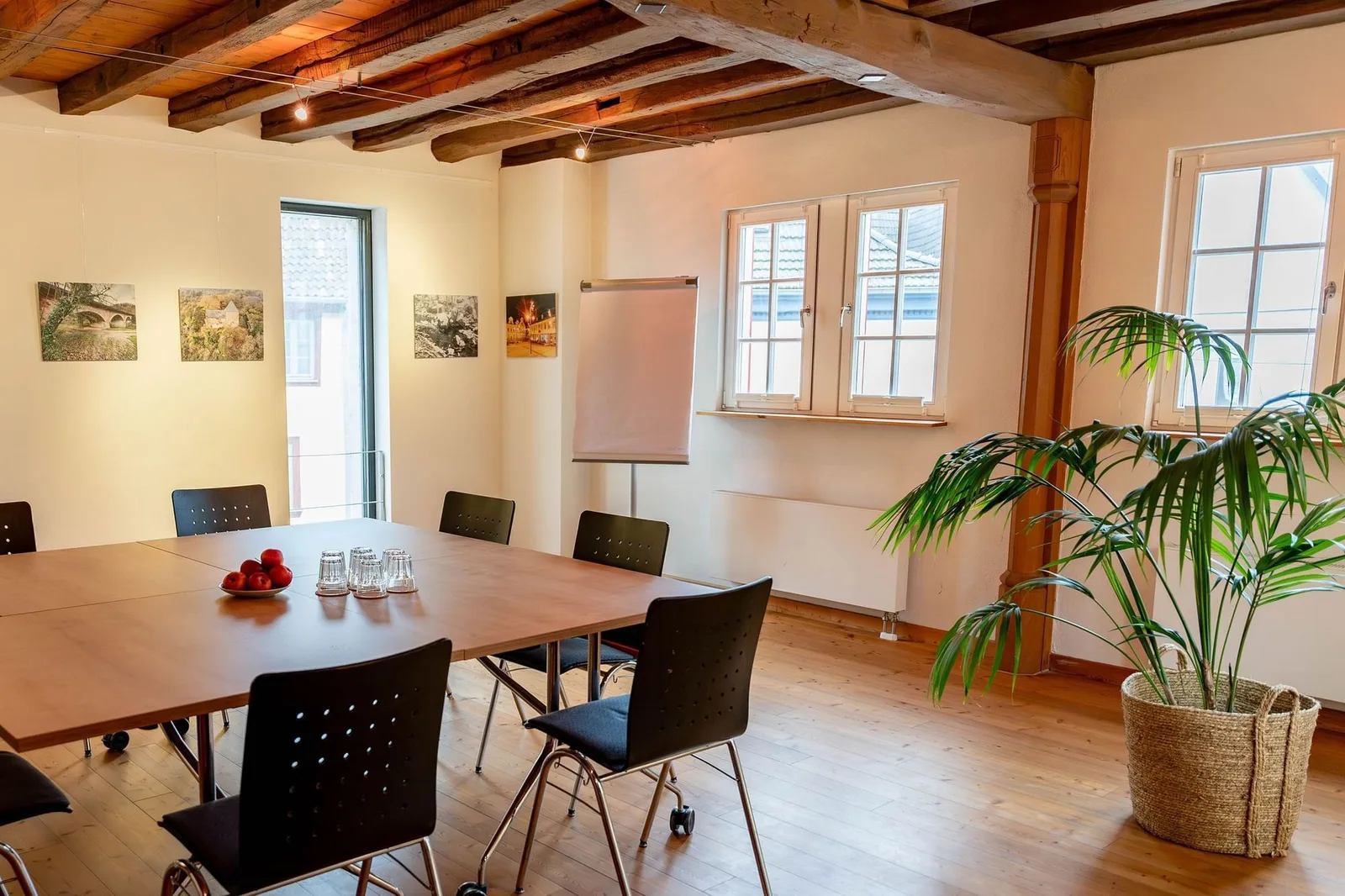 Fachwerk Coworking Stromberg, Besprechungsraum für 7 Personen, Stromberg
