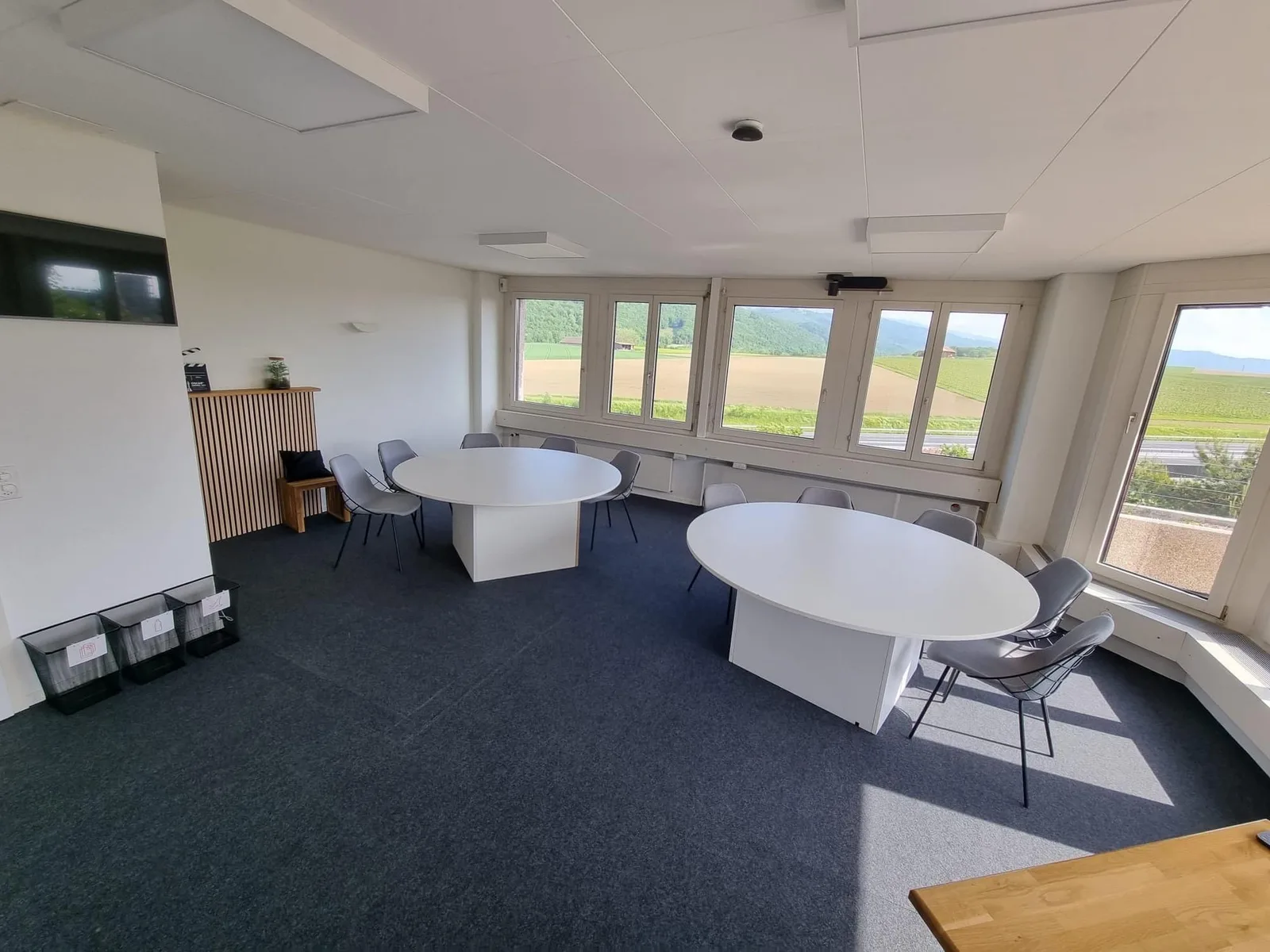 Faction Business Center, Salle de réunion 11 personnes, La Tène