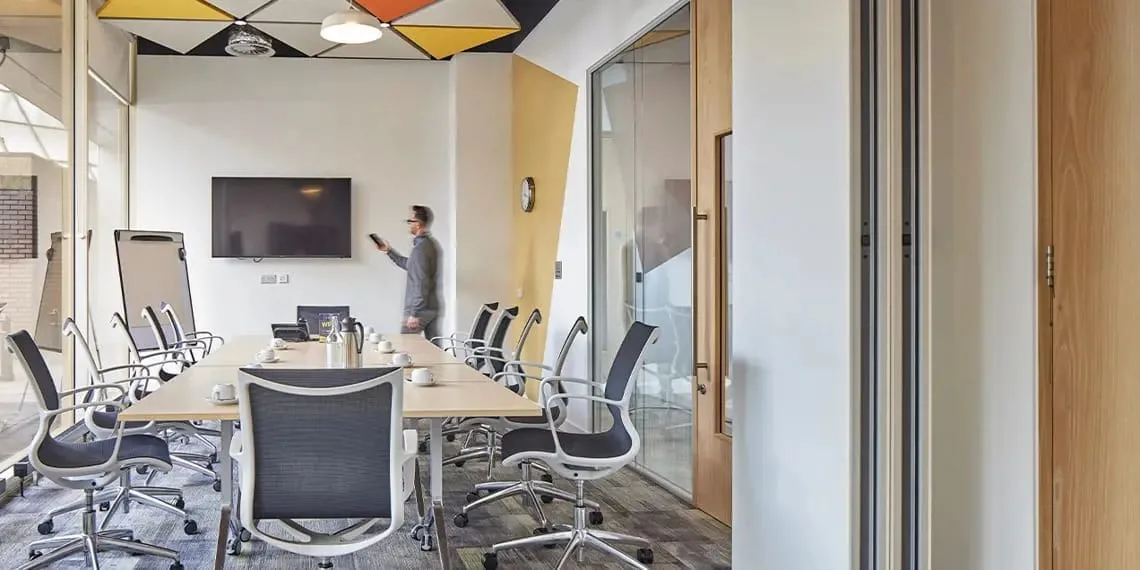 FigFlex Offices Swindon, Meeting room for 10 people, Swindon