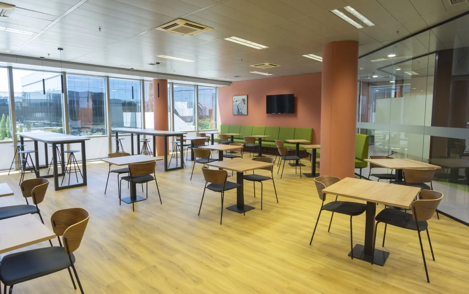 First Workplaces La Finca, Cafetería, Pozuelo de Alarcón