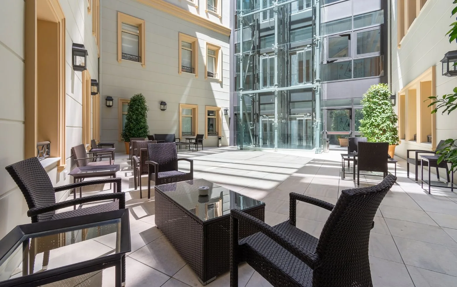 First Workplaces Larios, Terraza y espacio exterior, Málaga