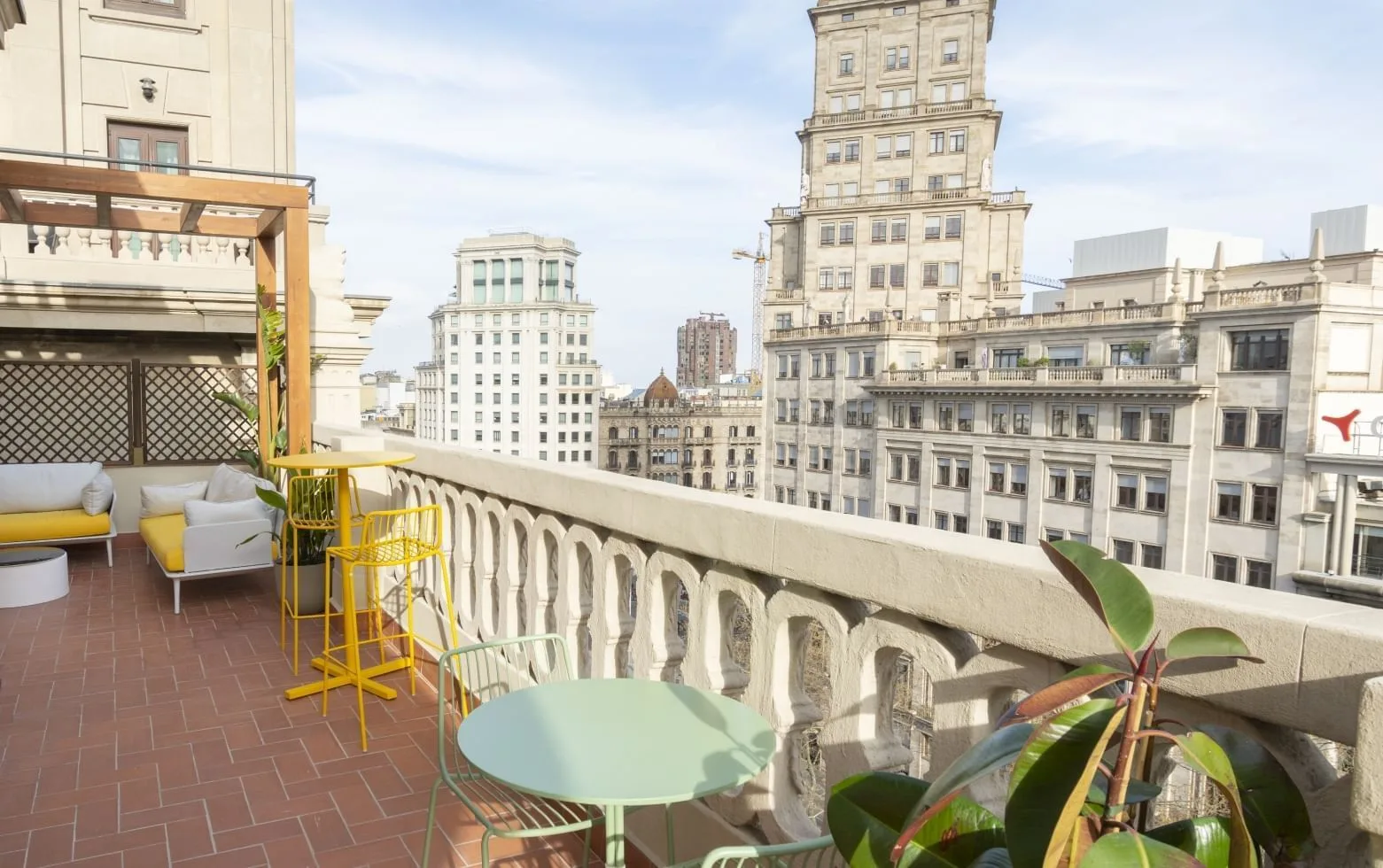 First Workplaces Rambla Catalunya, Terraza y espacio exterior, Barcelona
