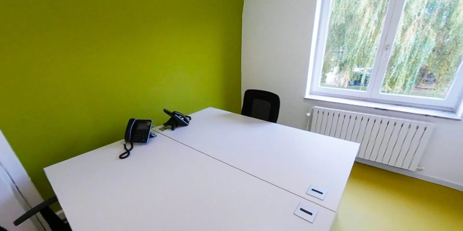 Five Digital Village, Private office, 2 desks, Namur