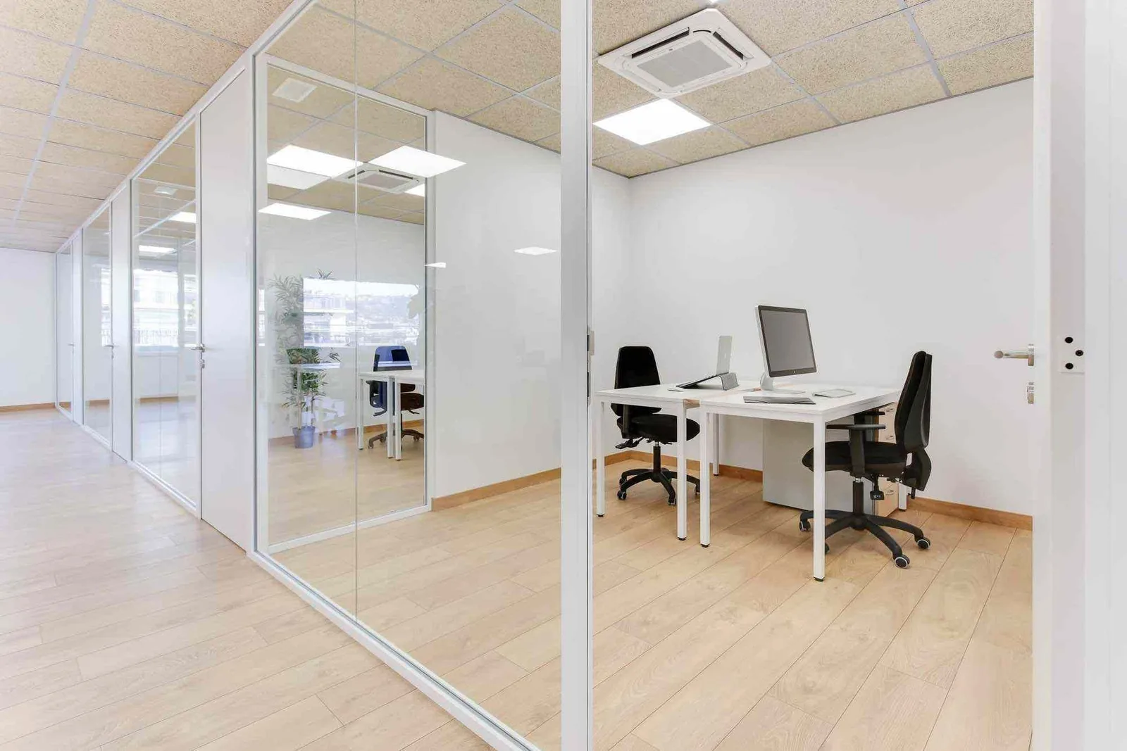 Flycowork, Despacho privado con 2 puestos, Barcelona