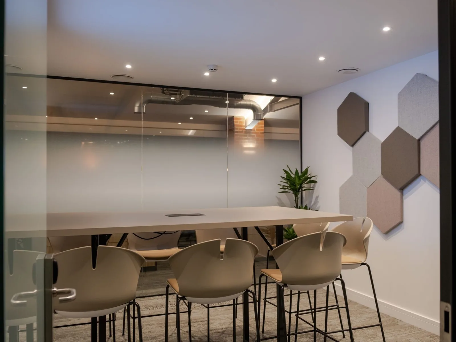 Focus Dursley, Meeting room for 6 people, Dursley