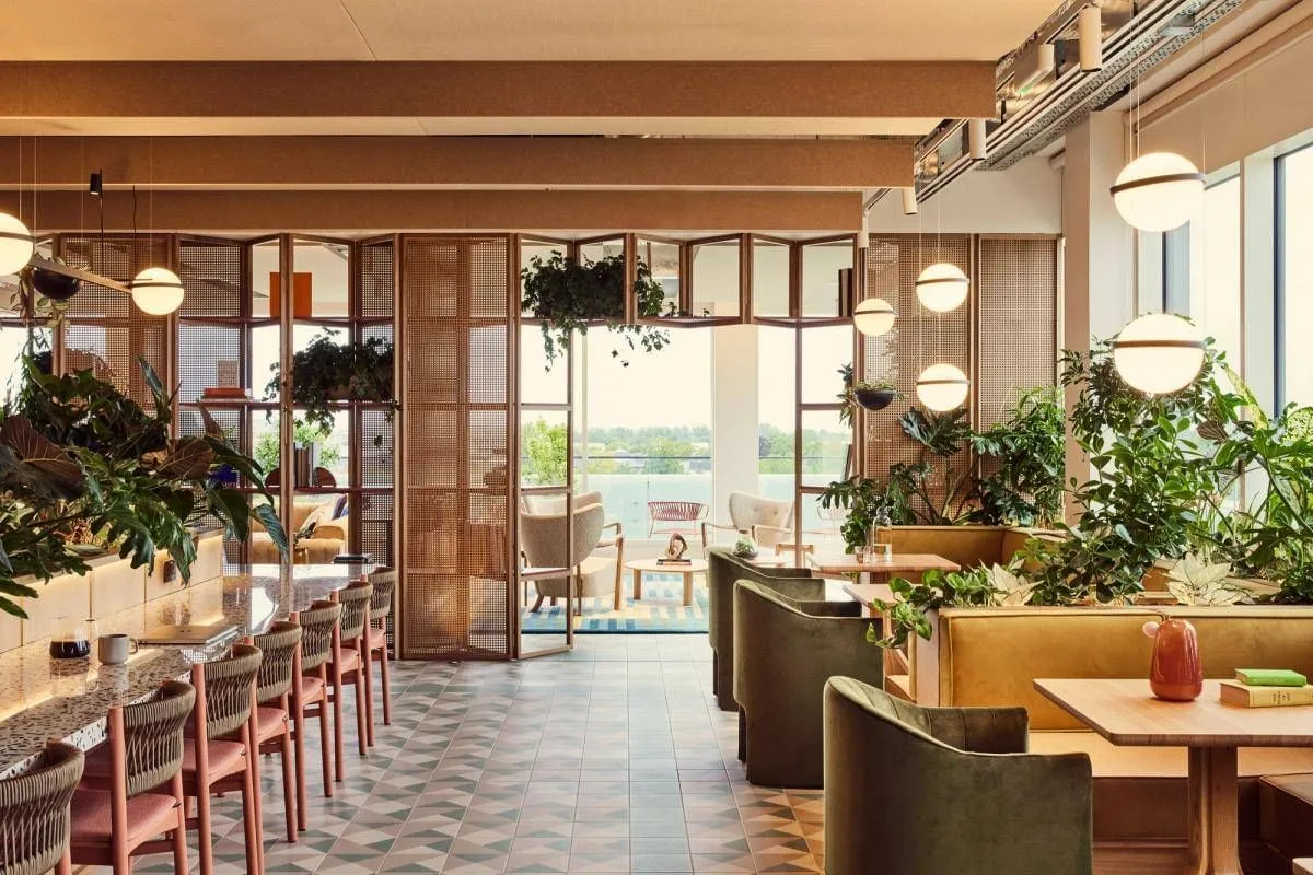 Fora - 20 Station Road, Cafeteria, Cambridge