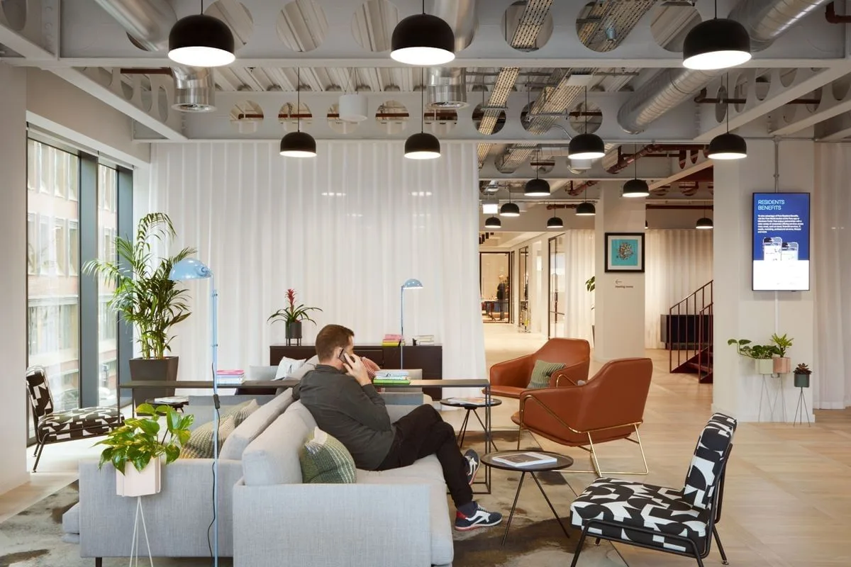 Fora - Thames Tower, Lounge, Reading