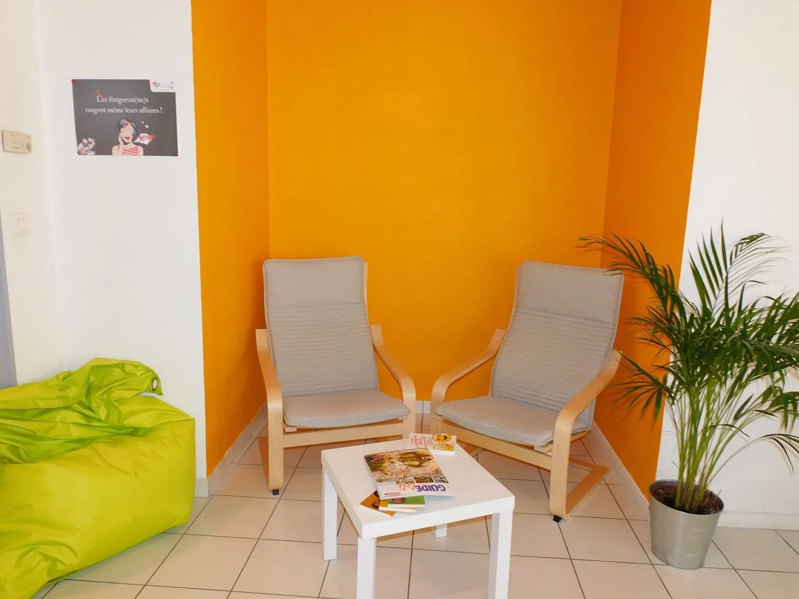 La Forge Collective, Lounge, Valence