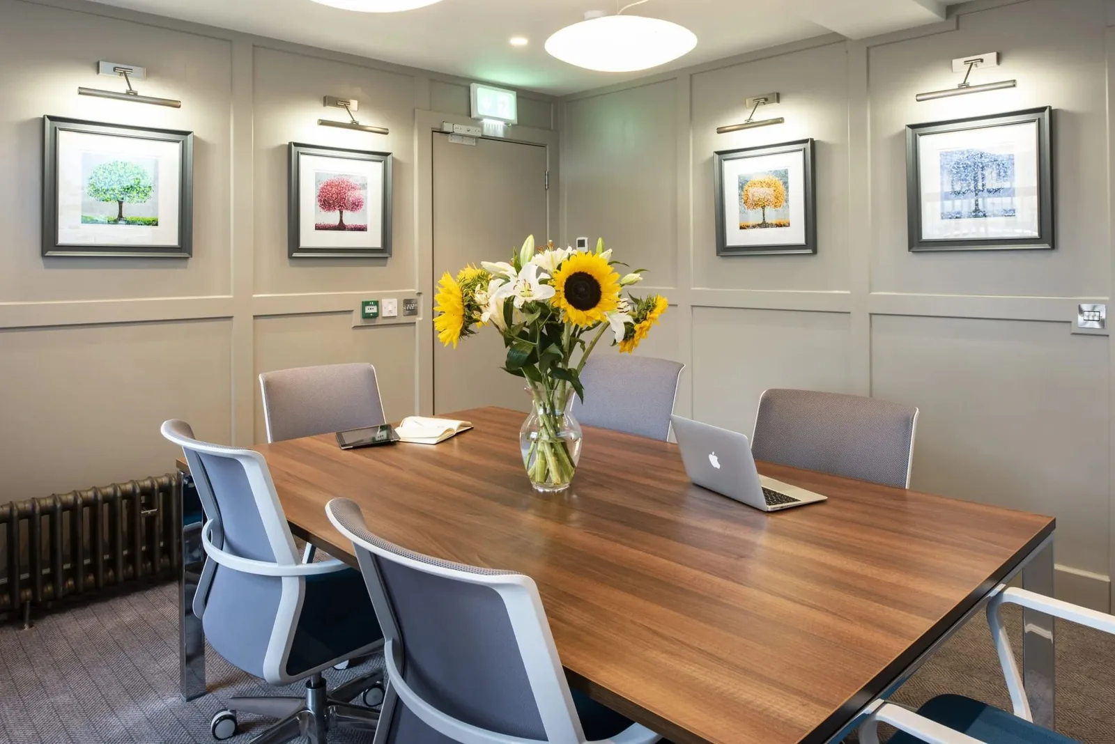 Formation Works Lisburn, Salle de réunion 6 personnes, Lisburn