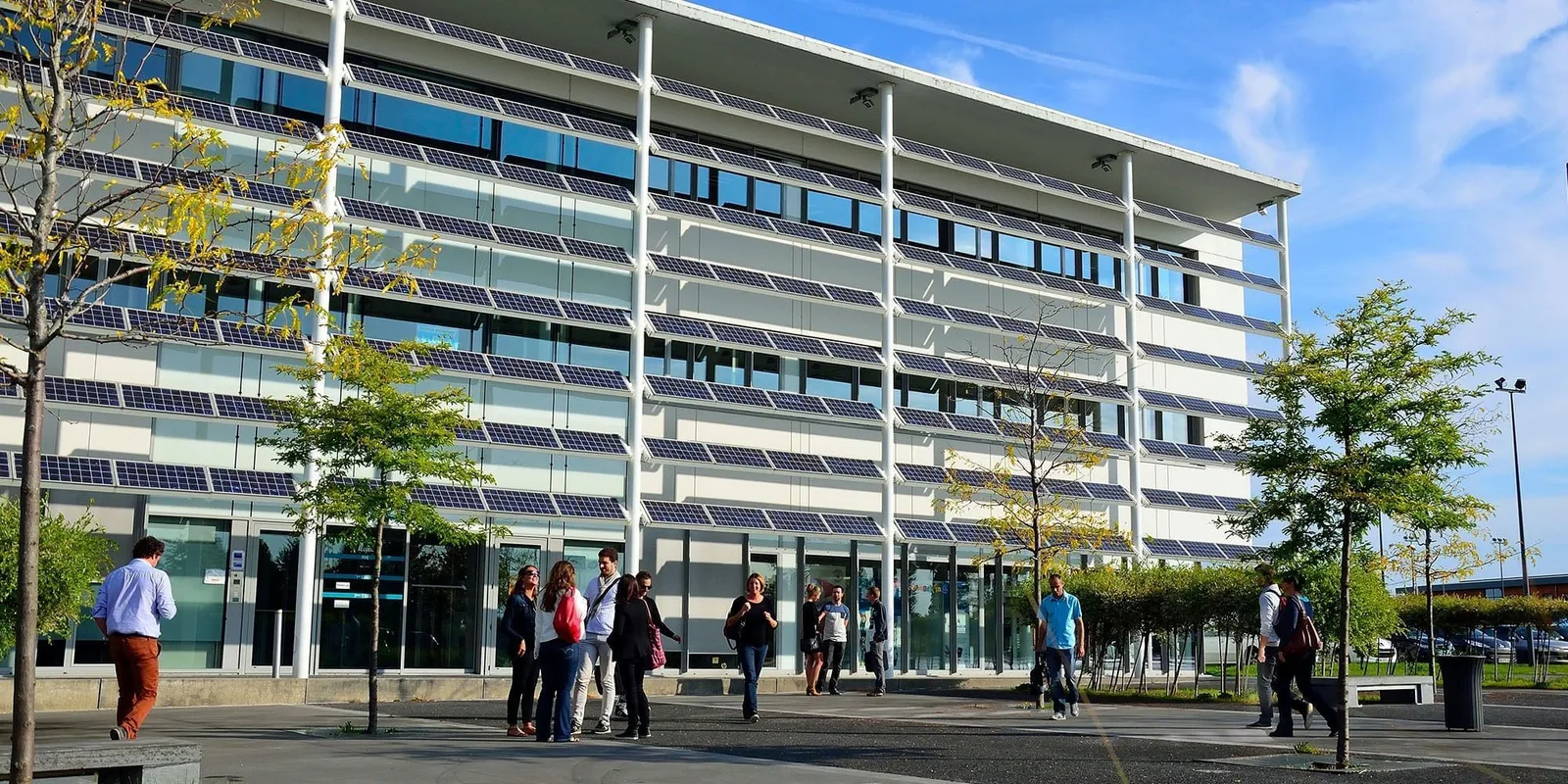 Forum Digital, Gebäudefassade, Colombelles