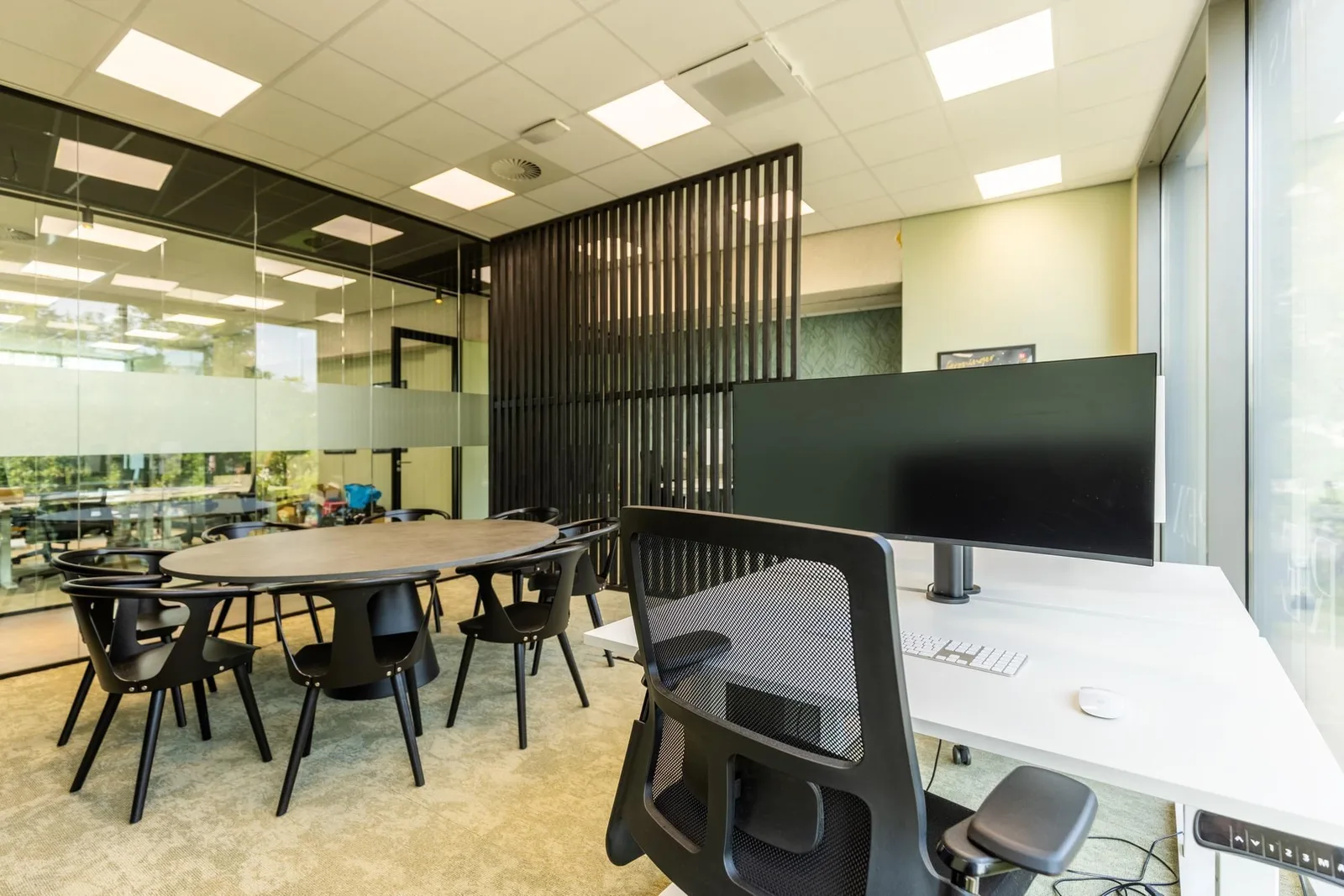 Frame Offices Leeuwarden, Meeting room for 6 people, Leeuwarden