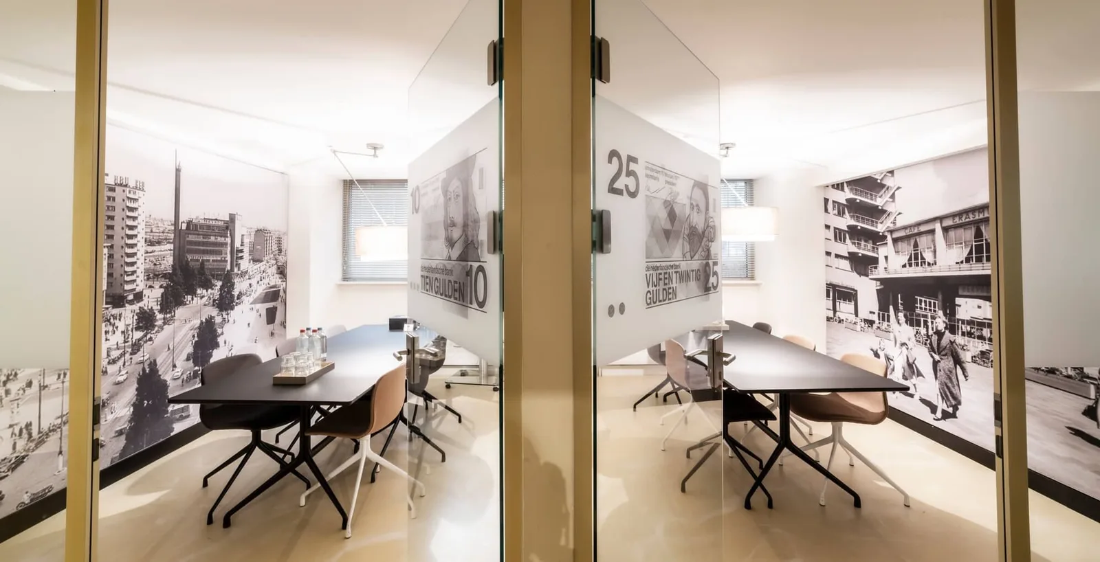 Frame Offices Rotterdam Coolsingel, Vergaderruimte voor 12 personen, Rotterdam