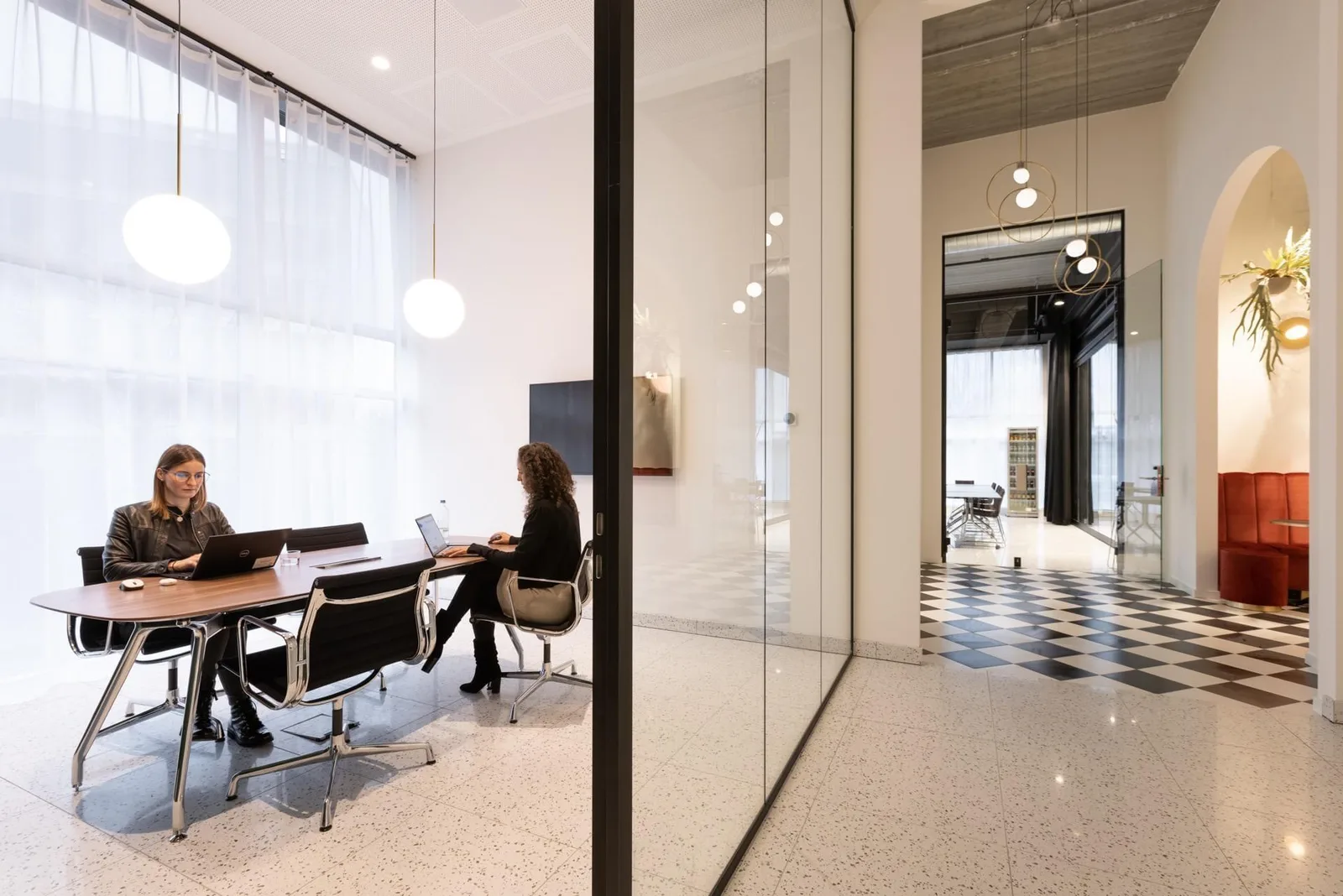 Frame21 Brussels Airport, Meeting room for 6 people, Zaventem