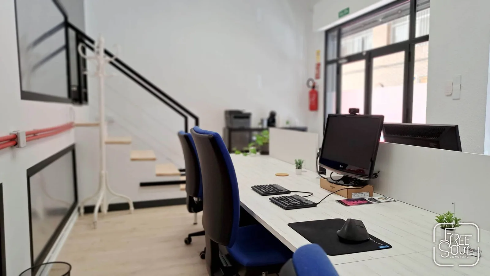 Freesoul Coworking, Despacho privado con 4 puestos, Granada