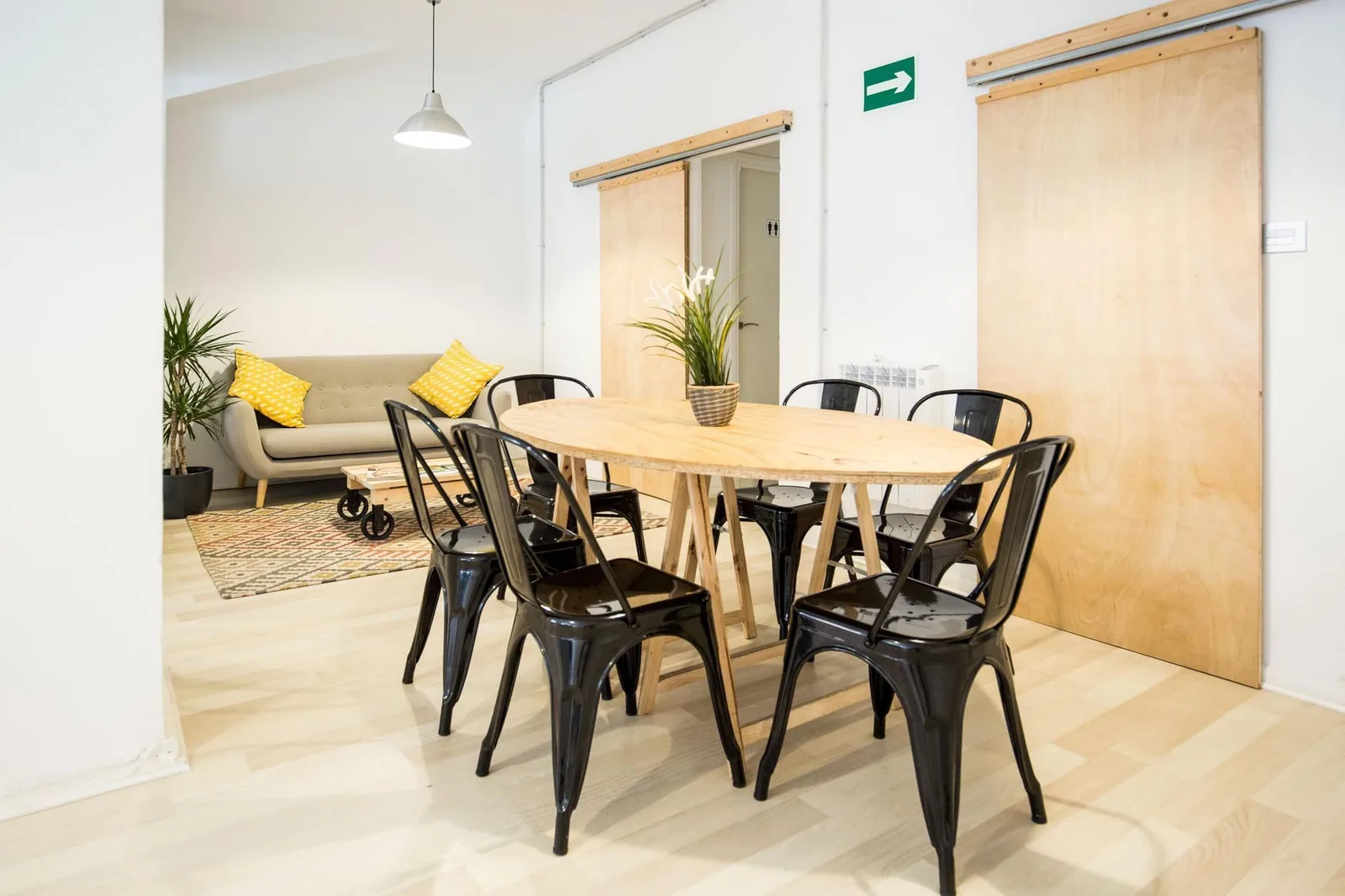 Galerna Studio, Meeting room for 6 people, San Sebastian