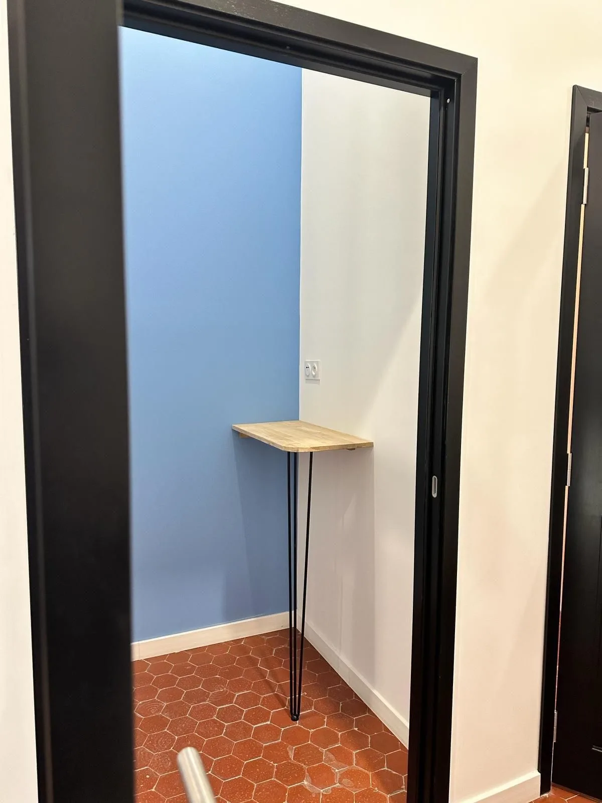La Gare Coworking Aix, Telefonkabine, Aix-en-Provence