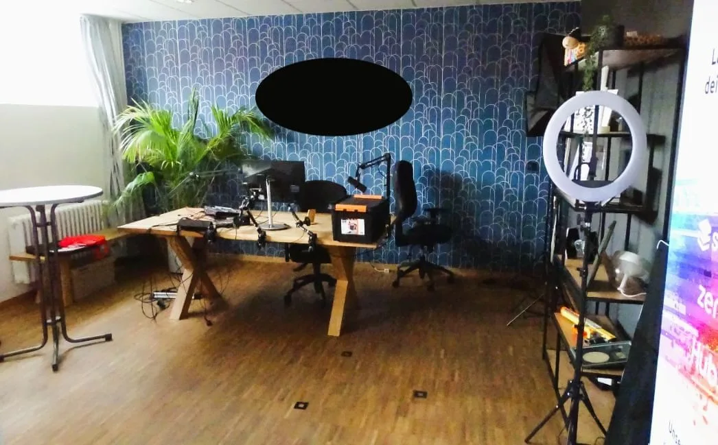 Geenius Haus, Privatbüro mit 2 Arbeitsplätzen, Kassel